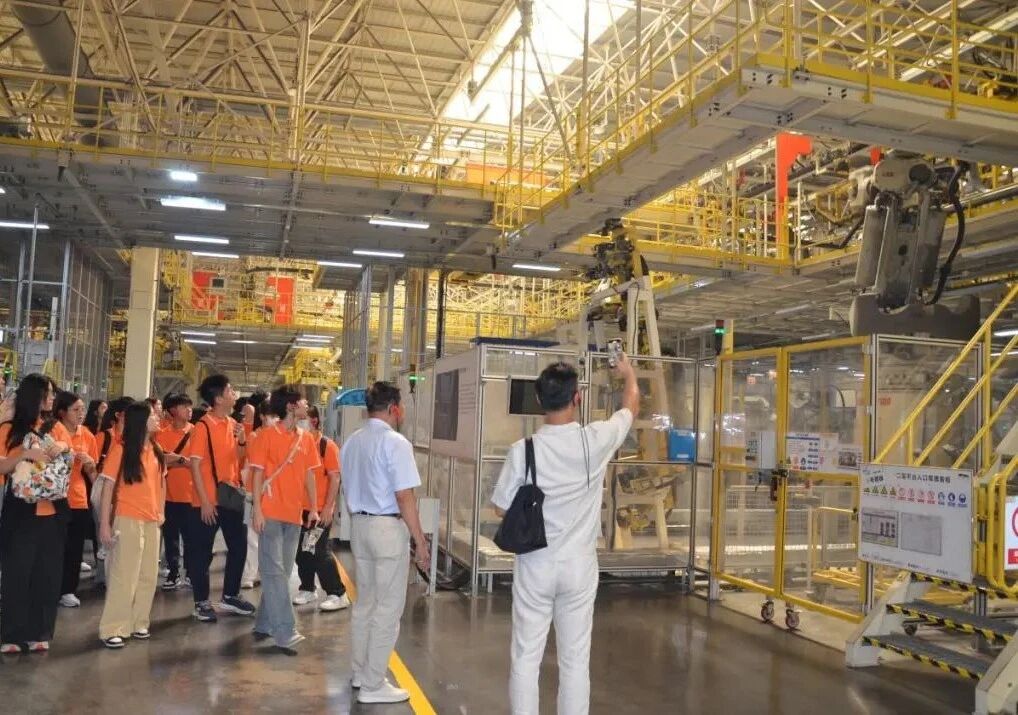 1756709998845525.jpg 1756709998845525.jpg